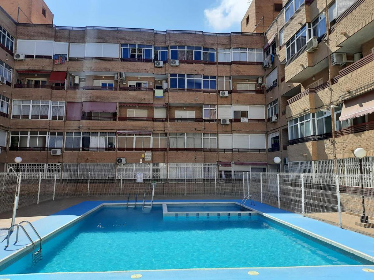 016 Happiness Apartment - Alicante Holiday Torrevieja Exterior photo